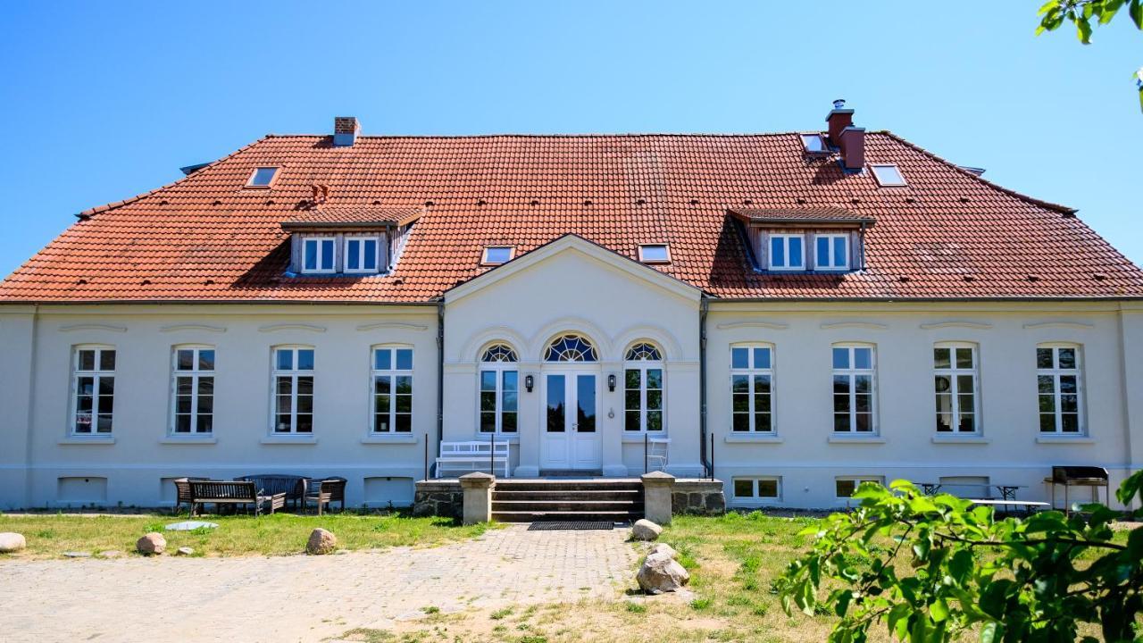 Gutshaus Fewo Luebeck Dassow Exteriör bild